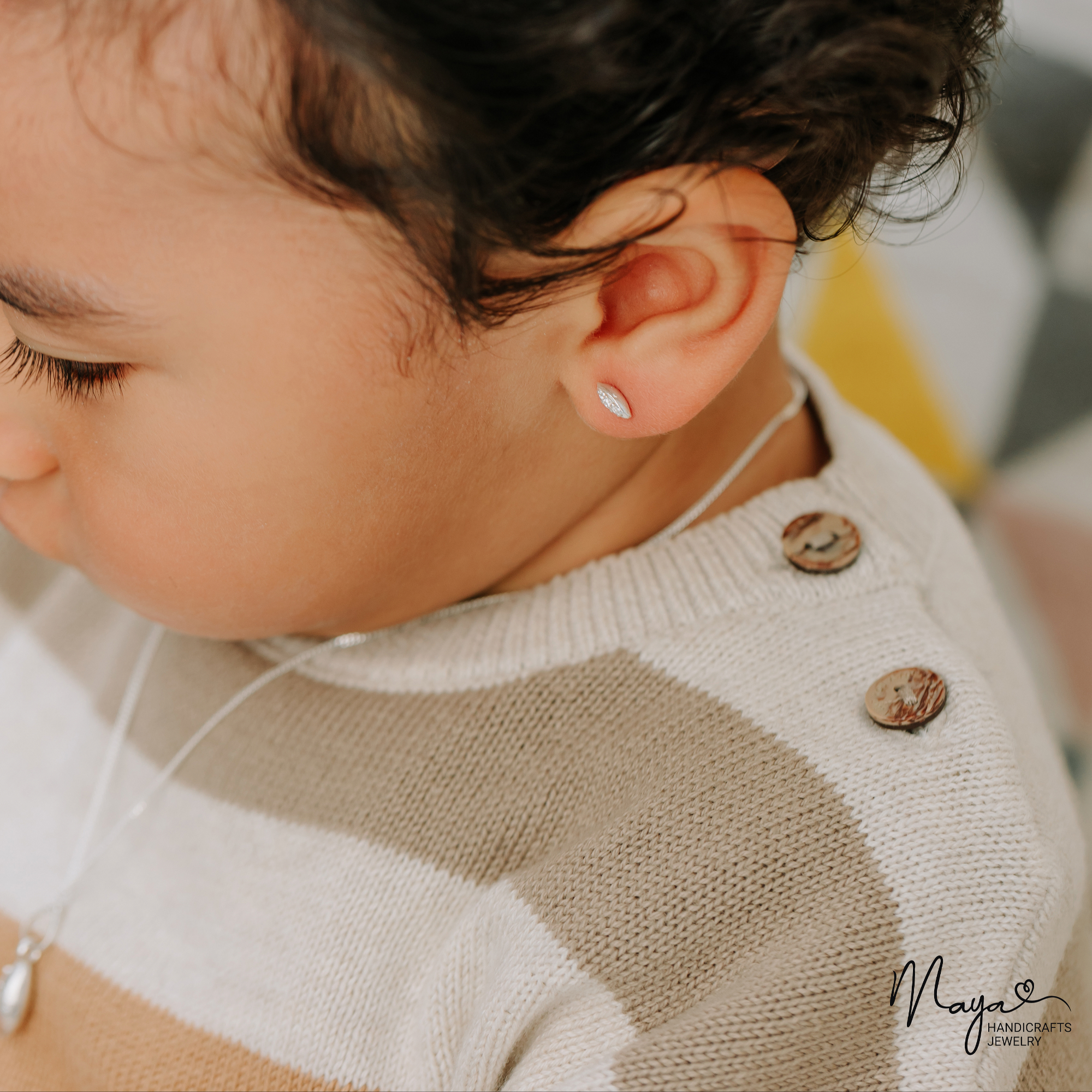 Chamal (rice grain) studs